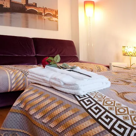Apartment Arena D'intorno *