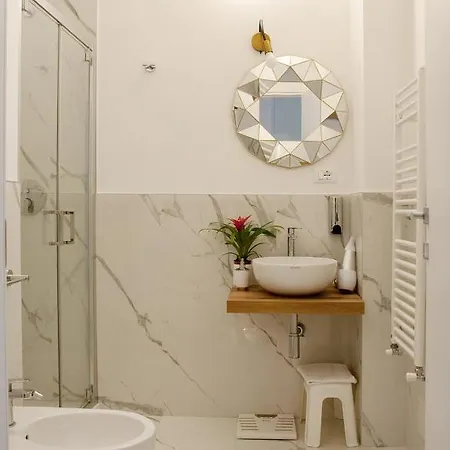 Apartman Arena D'intorno